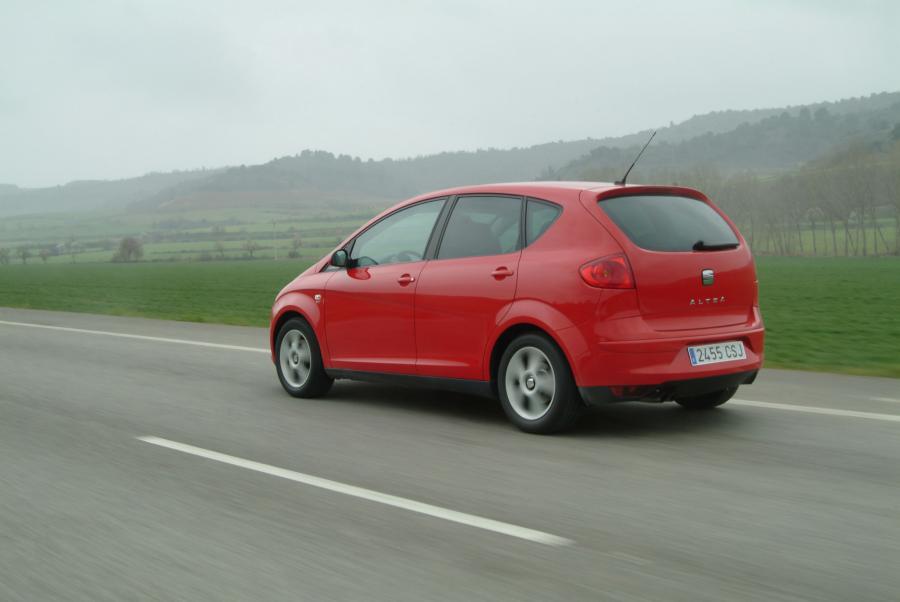  Seat Altea 2004 года  (фото 80 из 132)